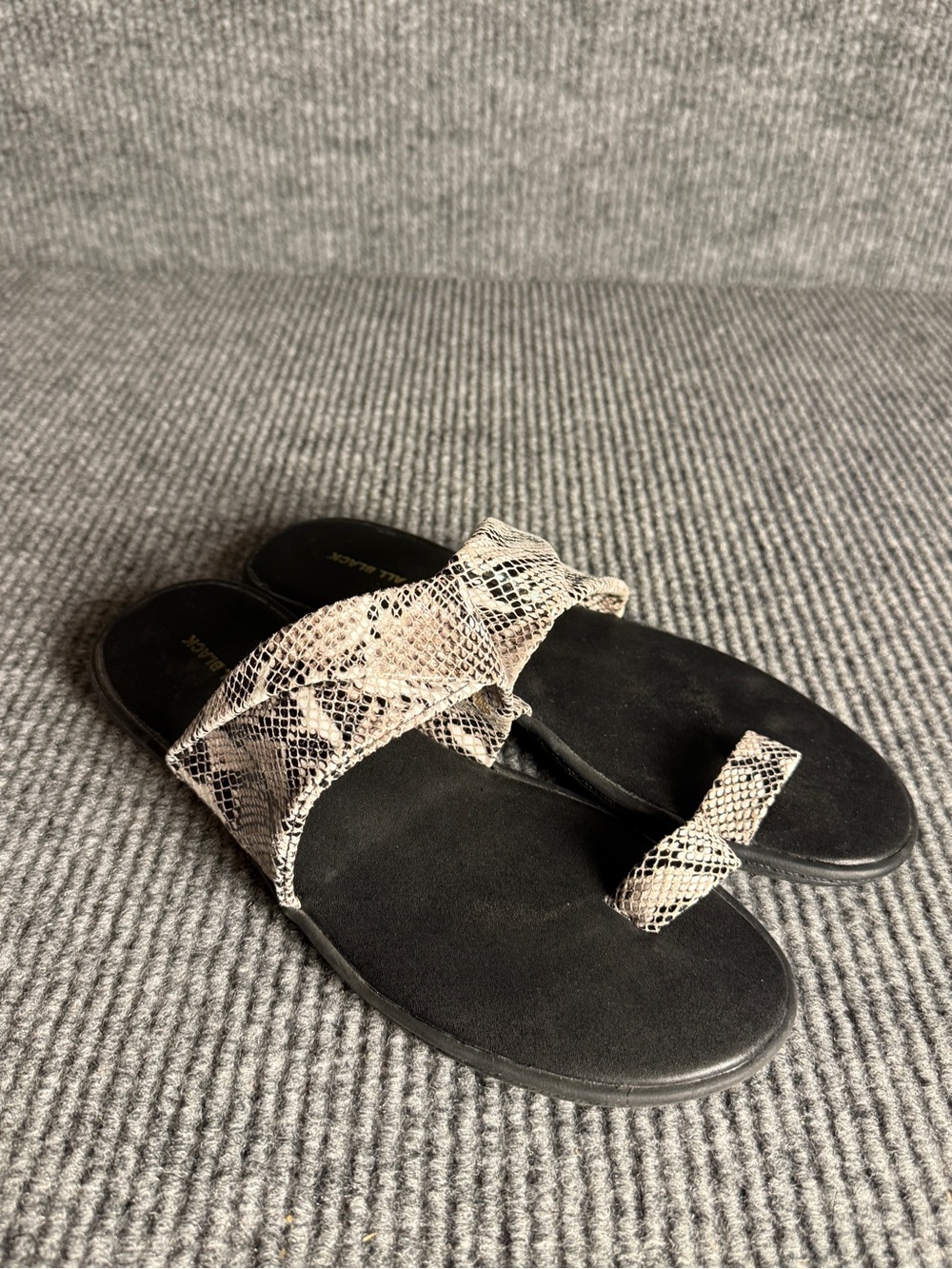 ALL BLACK Snakeskin Embossed Toe-Ring Slide Sandals - Size 41